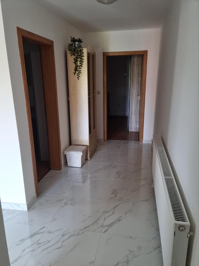 Apartments Zoretic Малинска Экстерьер фото