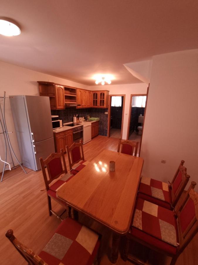 Apartments Zoretic Малинска Экстерьер фото