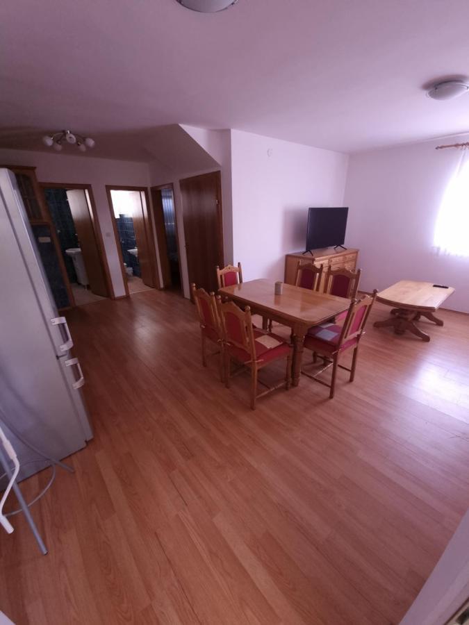 Apartments Zoretic Малинска Номер фото