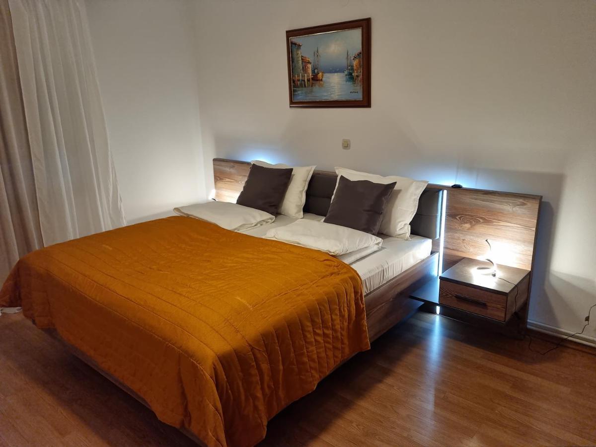Apartments Zoretic Малинска Экстерьер фото