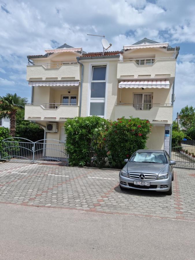 Apartments Zoretic Малинска Экстерьер фото