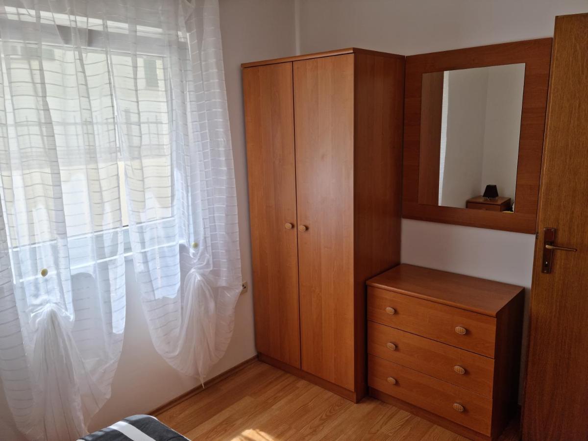 Apartments Zoretic Малинска Экстерьер фото